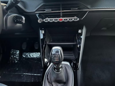Peugeot 2008 1.2 turbo Allure 100cv (11)