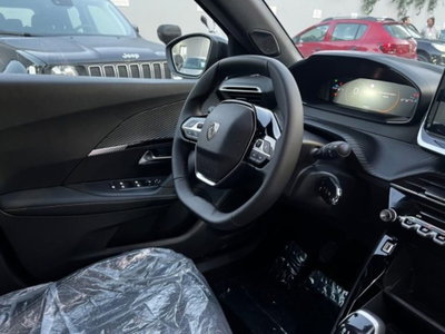 Peugeot 2008 1.2 turbo Allure 100cv (9)