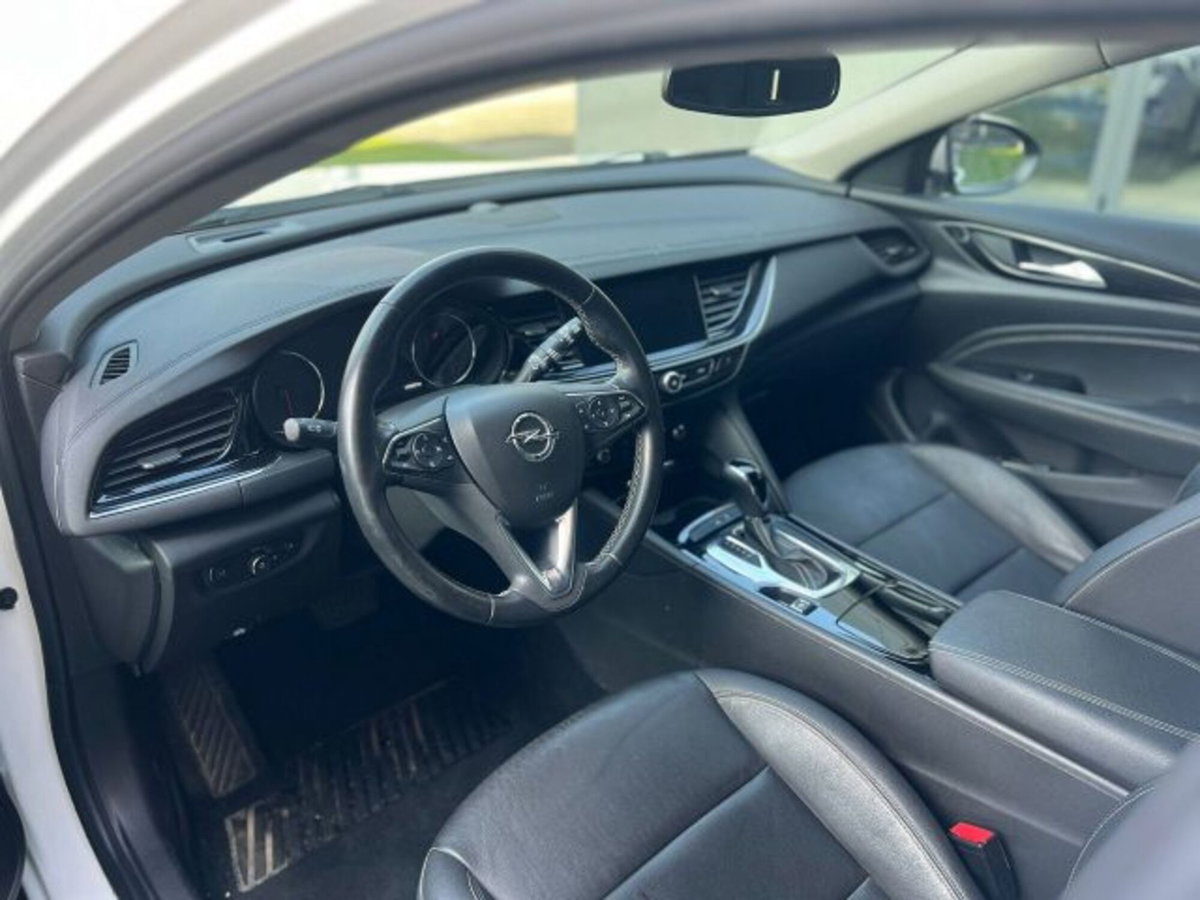 Opel Insignia 2.0 CDTI S&S Grand Sport Innovation (8)