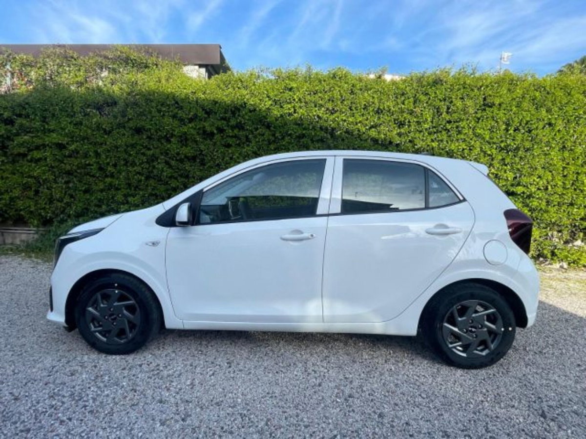 Kia Picanto 1.0 gdi Urban (3)