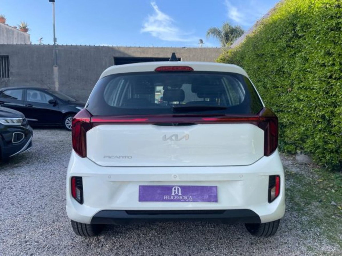 Kia Picanto 1.0 gdi Urban (4)