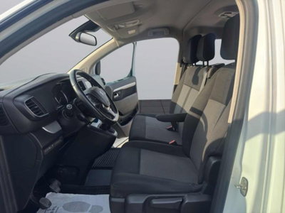 Peugeot Traveller BlueHDi 120 S&S Standard Active (11)
