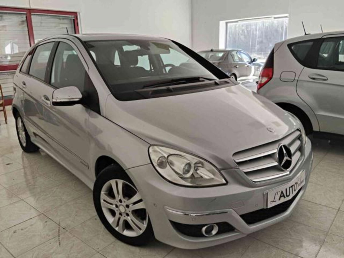 Mercedes-Benz Classe B 200 CDI Premium (2)