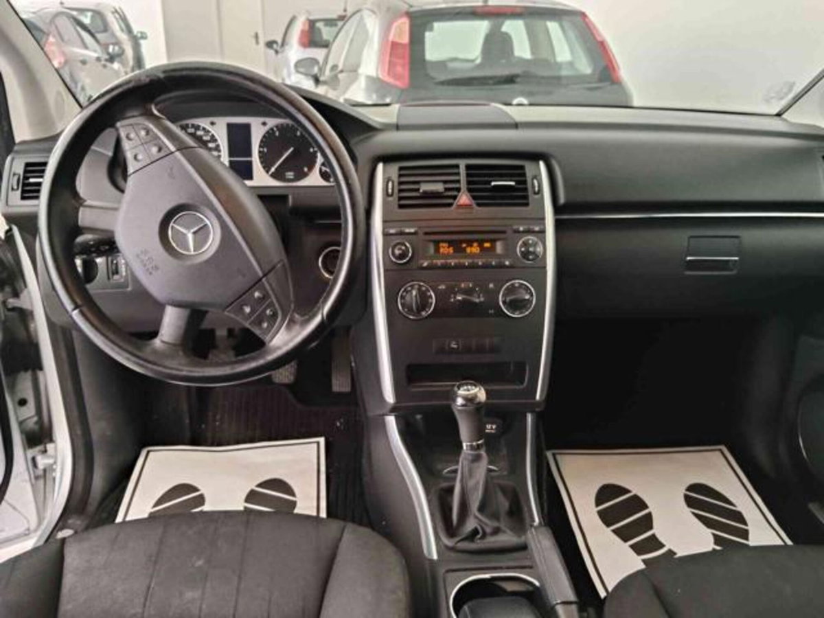 Mercedes-Benz Classe B 200 CDI Premium (6)