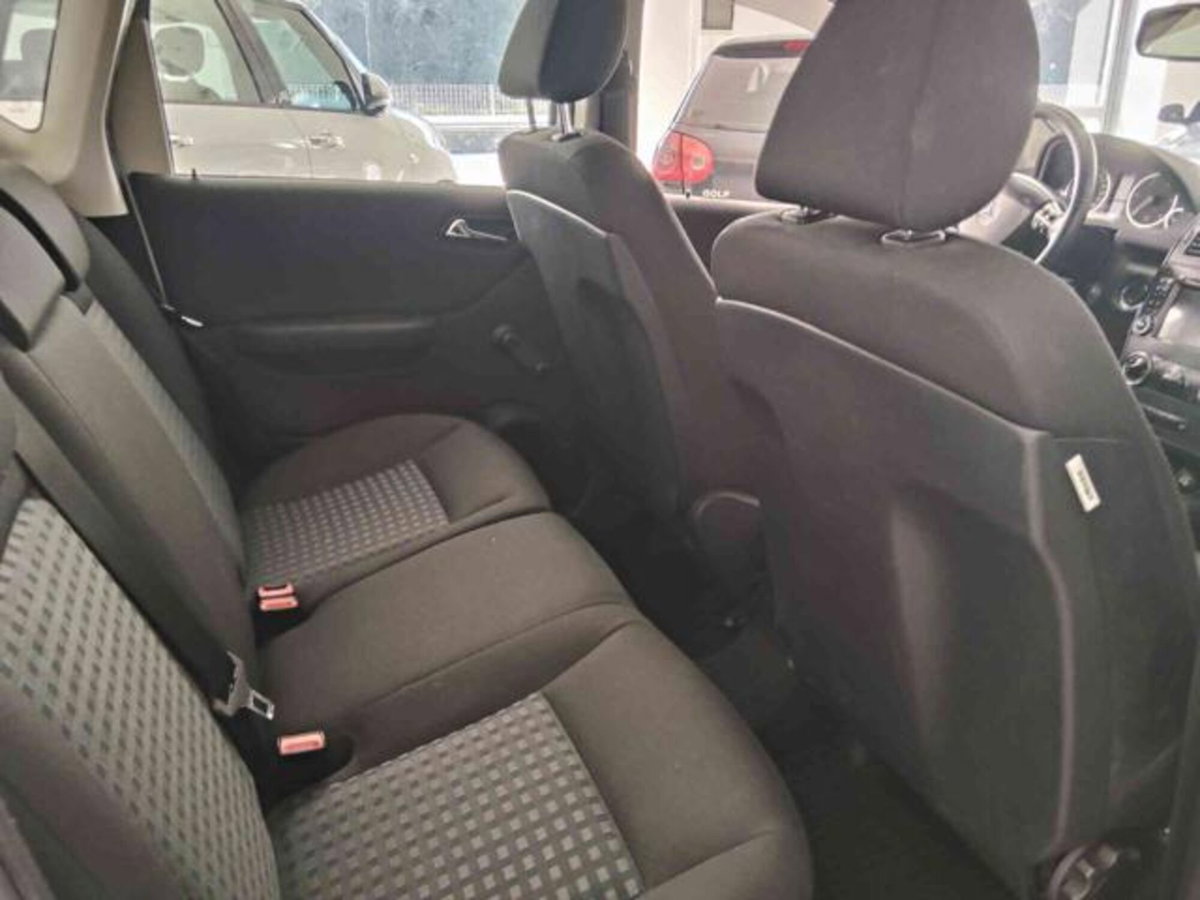 Mercedes-Benz Classe B 200 CDI Premium (8)