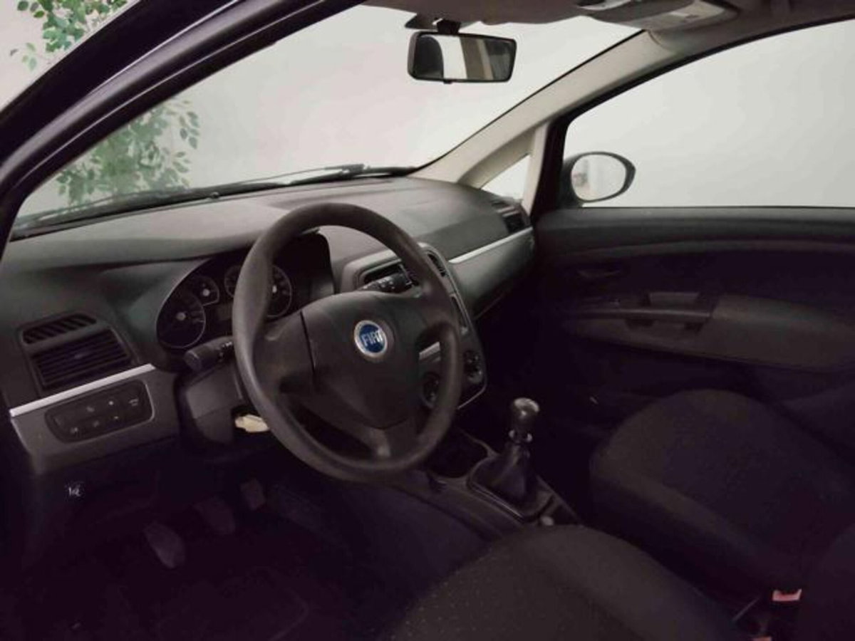 Fiat Grande Punto 1.2 3 porte Active (4)