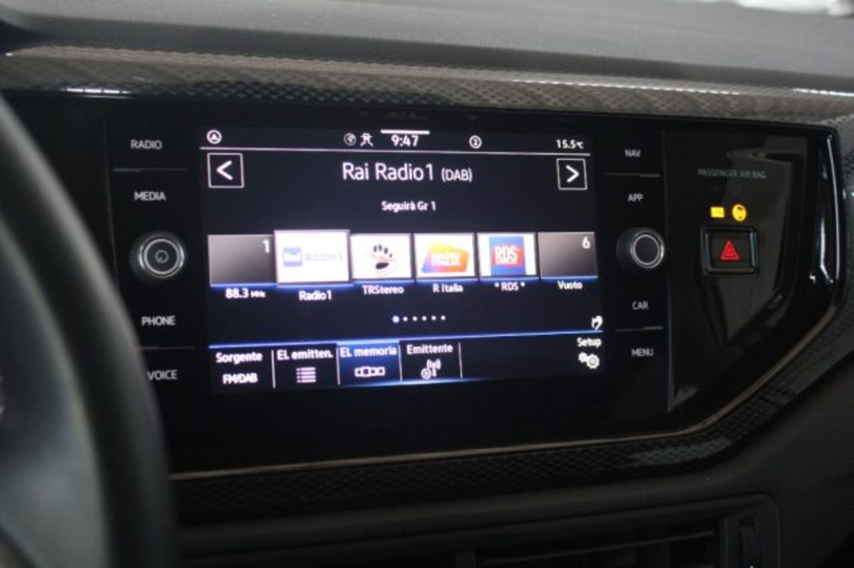 Volkswagen Polo 1.0 evo Life 80cv (13)