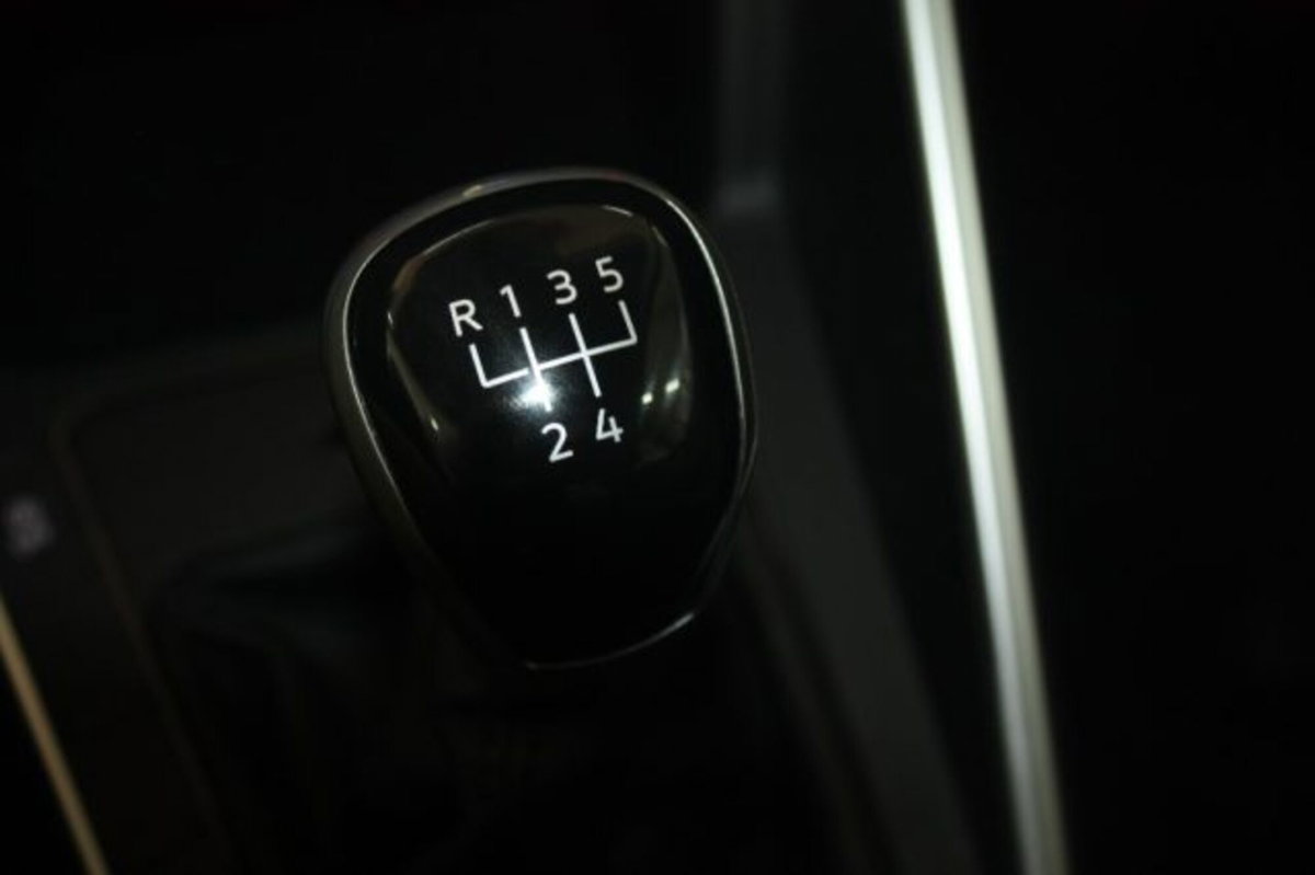 Volkswagen Polo 1.0 evo Life 80cv (15)