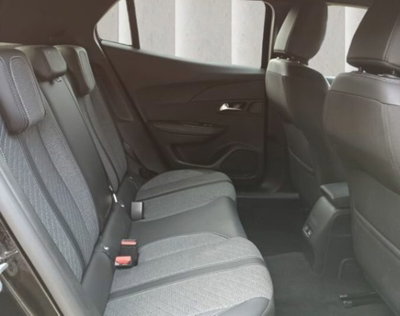Peugeot 2008 PureTech 100 S&S Allure (11)