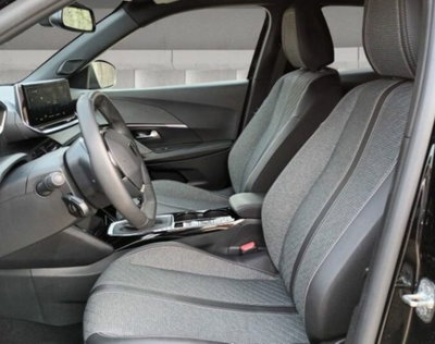 Peugeot 2008 PureTech 100 S&S Allure (13)