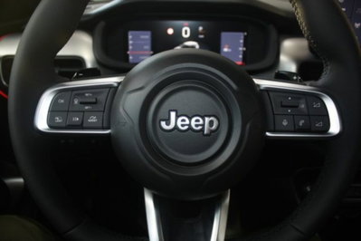 Jeep Avenger 1.2 turbo Summit fwd 100cv (14)