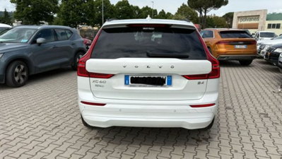 Volvo XC60 B4 automatico Core (4)