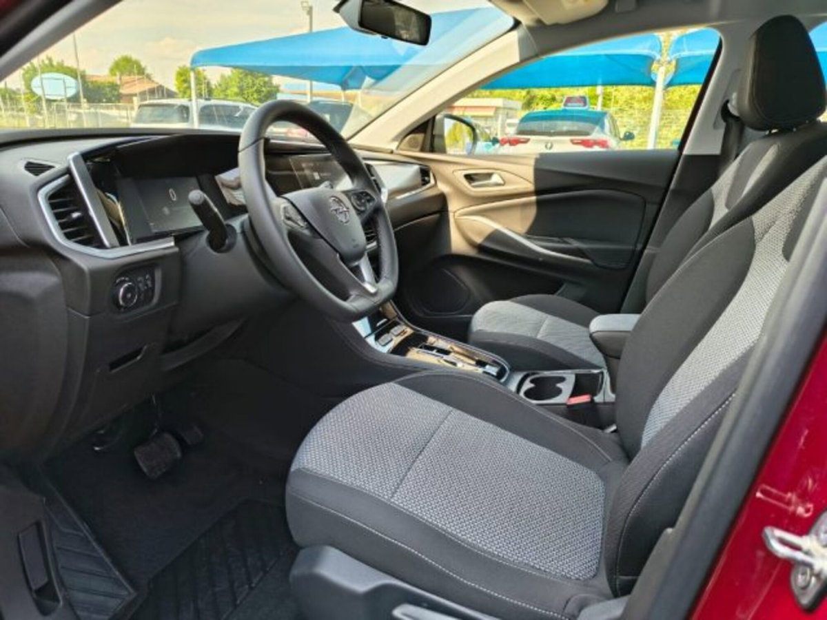 Opel Grandland X 1.5 diesel Ecotec Start&Stop Business Edition (12)