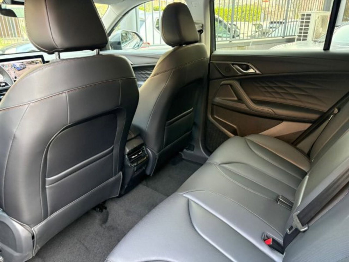 Mg HS HS 1.5T-GDI Luxury (16)