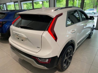 Kia Niro 1.6 GDi DCT HEV Evolution (2)