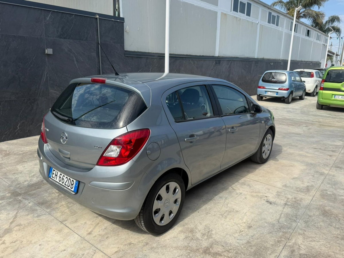 Opel Corsa 1.3 CDTI 75CV F.AP. 5 porte Cosmo (5)