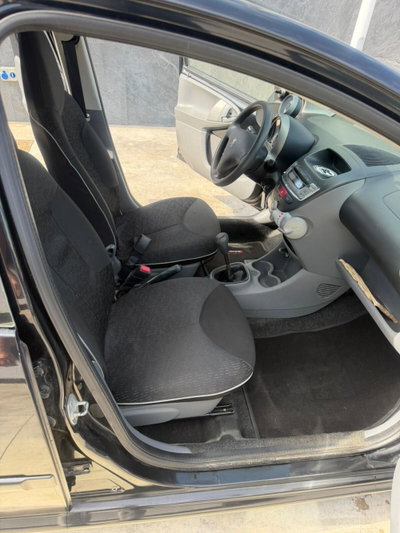 Peugeot 107 68CV 5p. Allure (11)