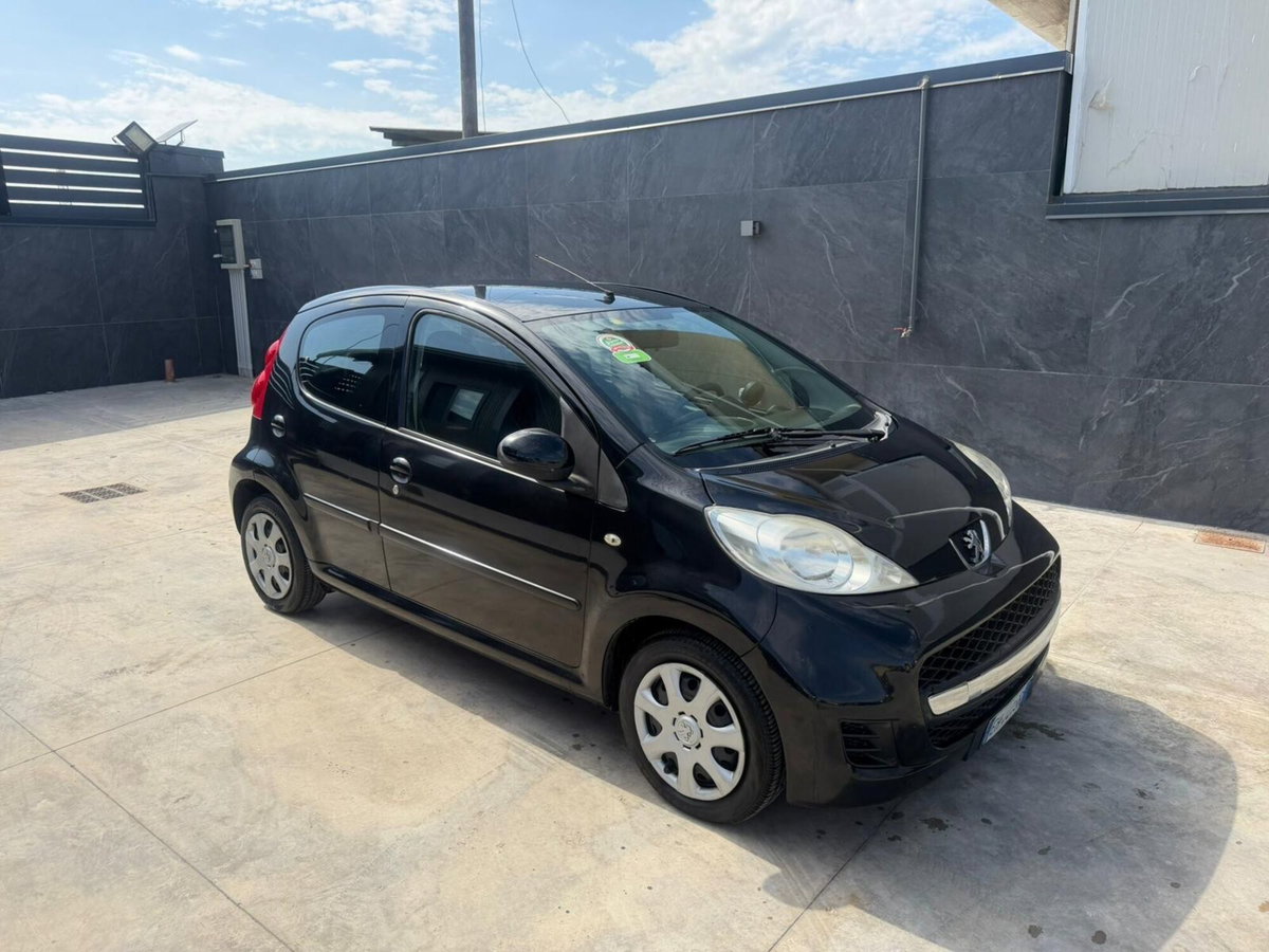 Peugeot 107 68CV 5p. Allure (2)