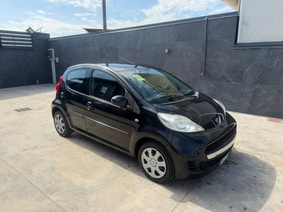 Peugeot 107 68CV 5p. Allure (2)