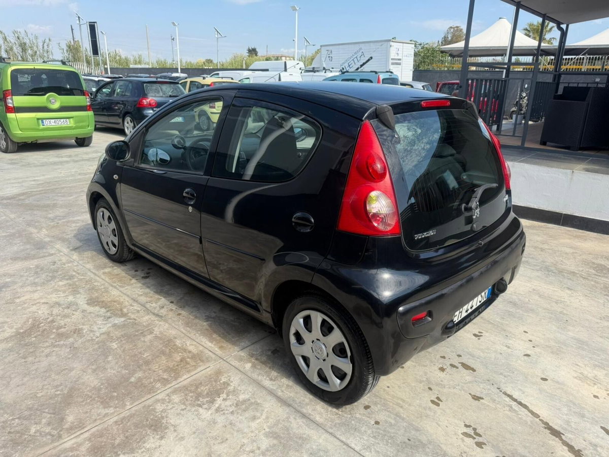 Peugeot 107 68CV 5p. Allure (4)