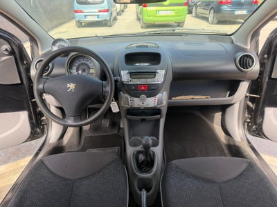Peugeot 107 68CV 5p. Allure (9)