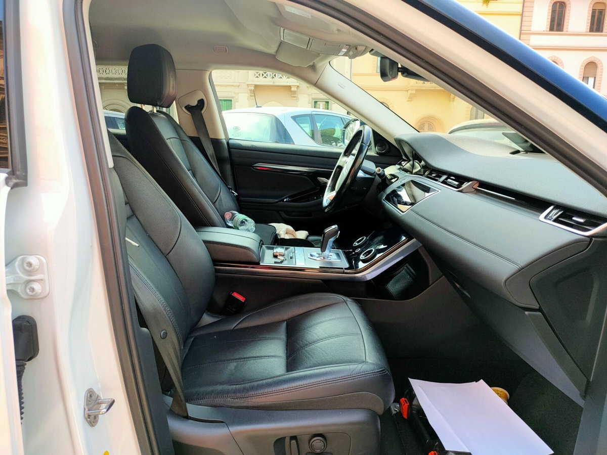 Land Rover Range Rover Evoque 2.0D I4-L.Flw 150 CV AWD Auto SE (16)