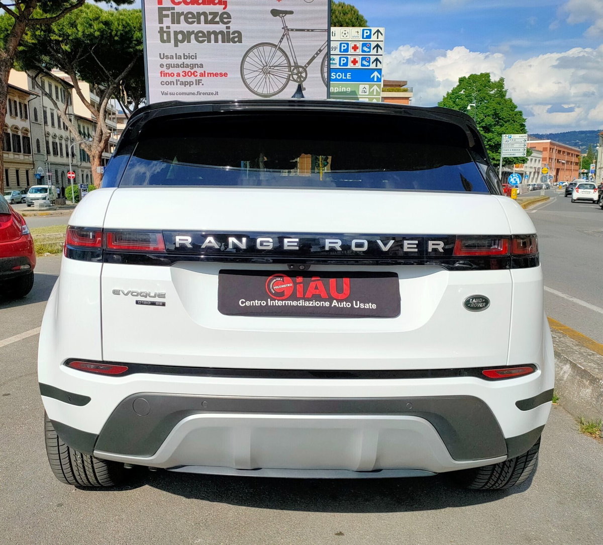 Land Rover Range Rover Evoque 2.0D I4-L.Flw 150 CV AWD Auto SE (8)