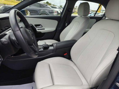 Mercedes-Benz Classe A Sedan 180 d Automatic 4p. Sport (13)