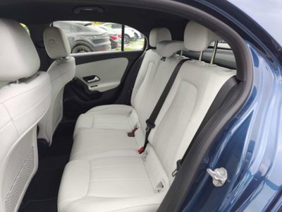 Mercedes-Benz Classe A Sedan 180 d Automatic 4p. Sport (15)