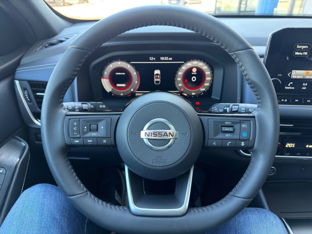 Nissan Qashqai 1.3 mhev Tekna 4wd 158cv xtronic (16)