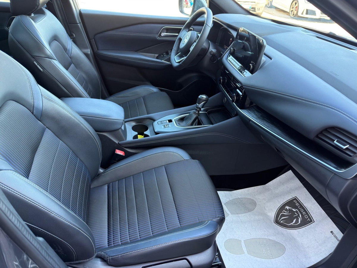 Nissan Qashqai 1.3 mhev Tekna 4wd 158cv xtronic (9)