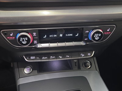 Audi Q5 40 TDI 204 CV quattro S tronic Business (14)