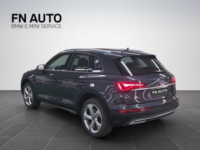 Audi Q5 40 TDI 204 CV quattro S tronic Business (4)