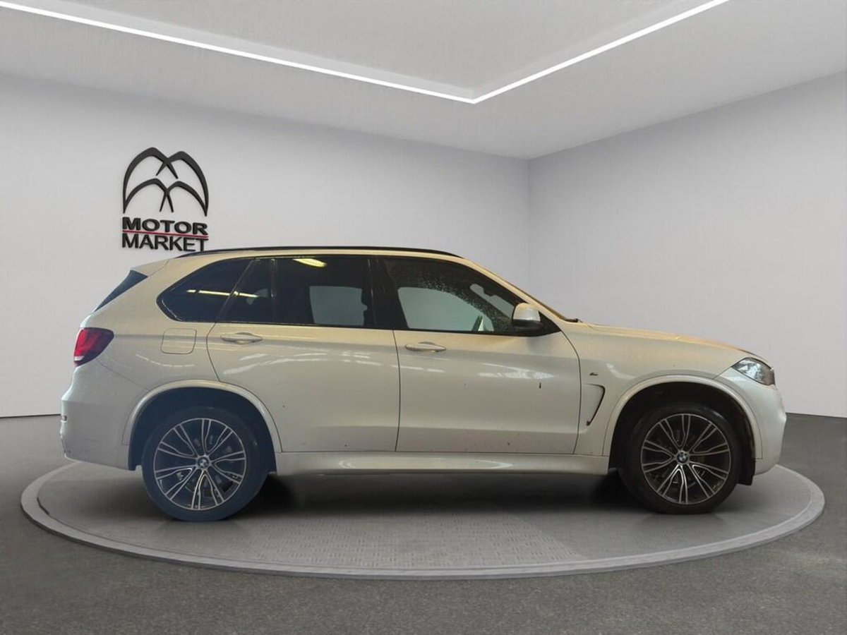 BMW X5 xDrive30d 258CV Business (4)