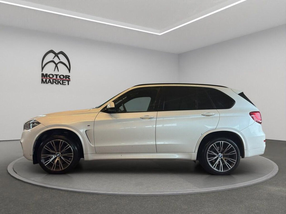 BMW X5 xDrive30d 258CV Business (5)