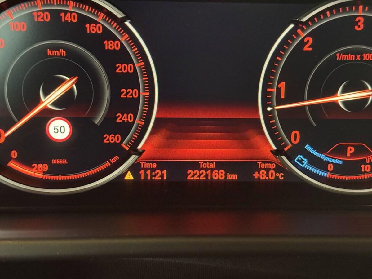 BMW X5 xDrive30d 258CV Business (9)