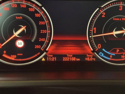 BMW X5 xDrive30d 258CV Business (9)