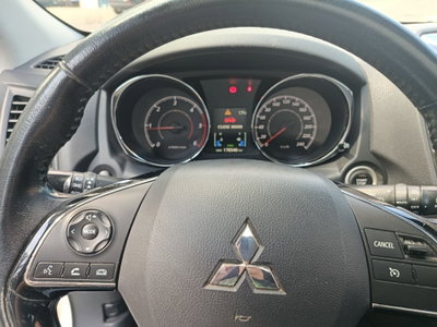 Mitsubishi ASX 1.6 DI-D 114 CV 2WD Instyle Panoramic (13)