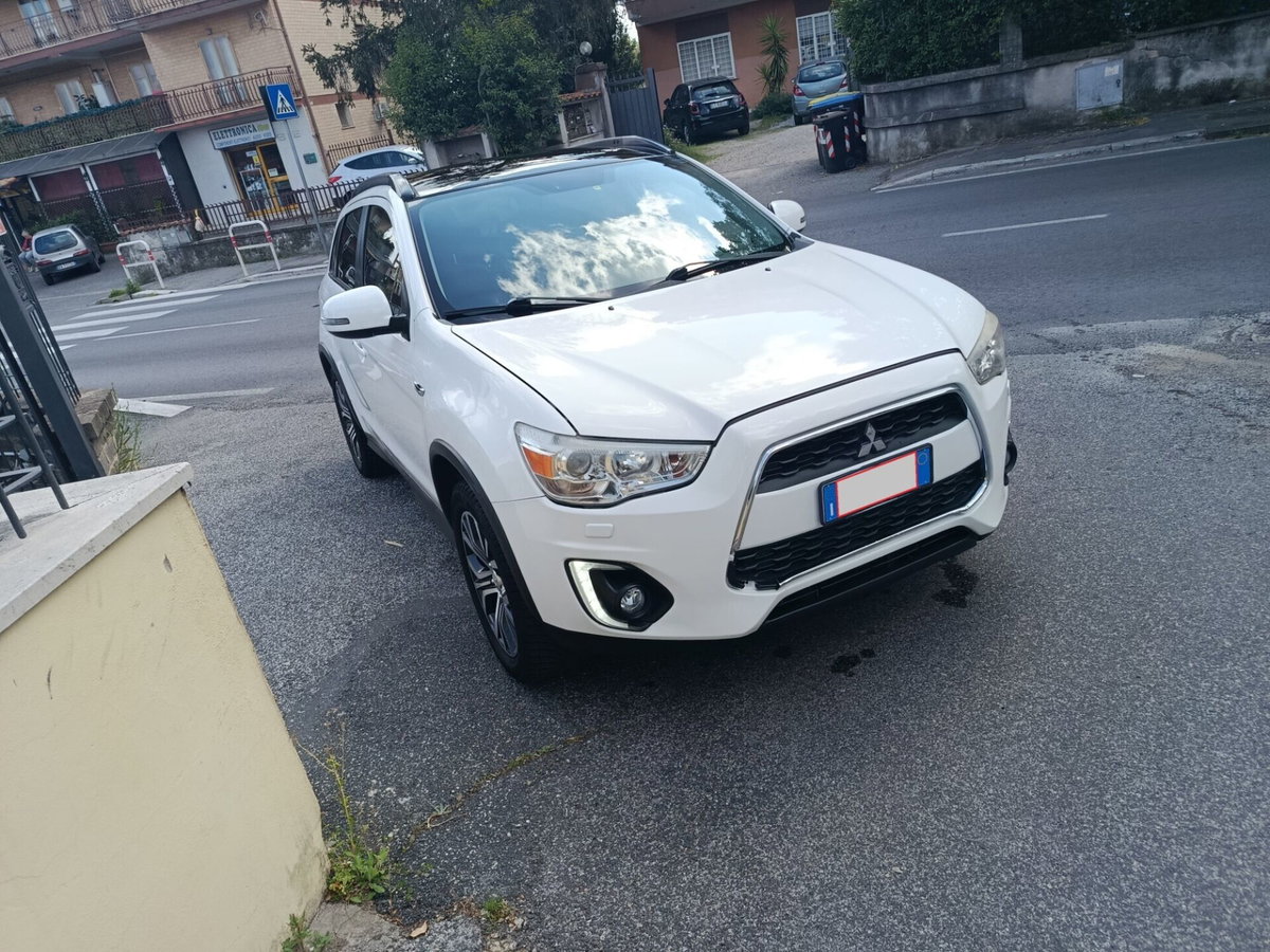 Mitsubishi ASX 1.6 DI-D 114 CV 2WD Instyle Panoramic (3)