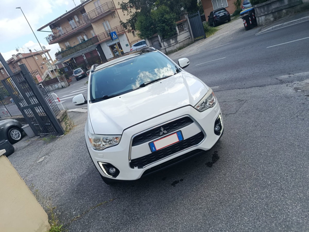 Mitsubishi ASX 1.6 DI-D 114 CV 2WD Instyle Panoramic (4)