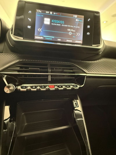 Peugeot 2008 PureTech 130 S&S Allure (16)