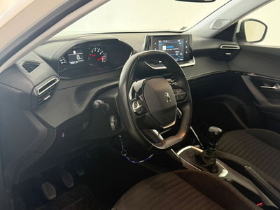Peugeot 2008 PureTech 130 S&S Allure (5)