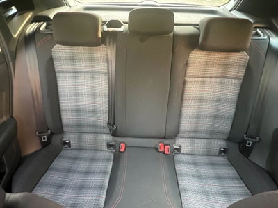 Volkswagen Polo 2.0 tsi GTI dsg (17)