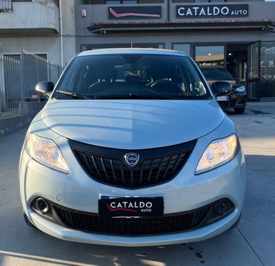Lancia Ypsilon 1.0 FireFly 5 porte S&S Hybrid Gold Plus (6)
