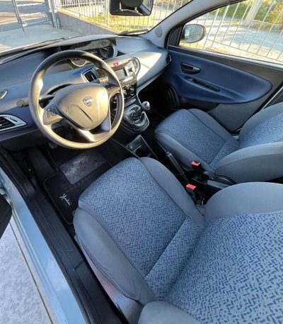 Lancia Ypsilon 1.0 FireFly 5 porte S&S Hybrid Gold Plus (7)