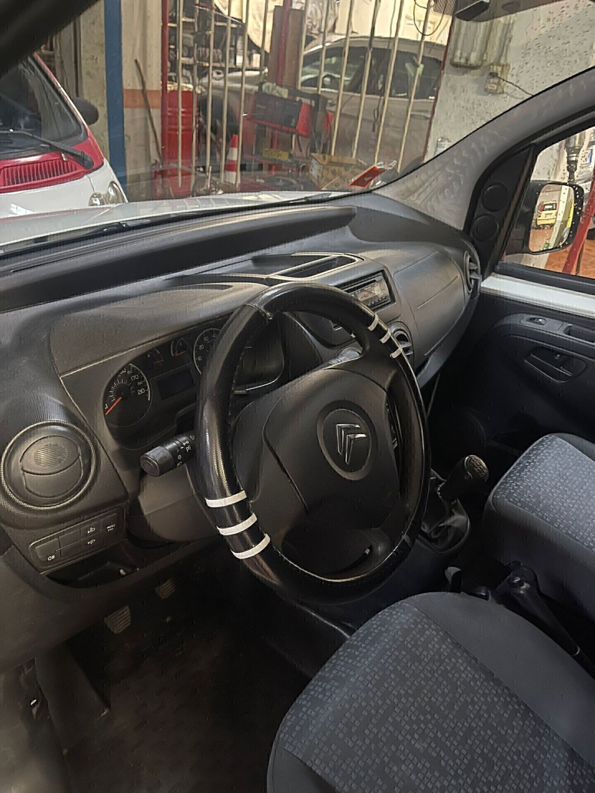 Citroen Nemo 1.3 HDi 75CV FAP CMP-5 Furgone (9)