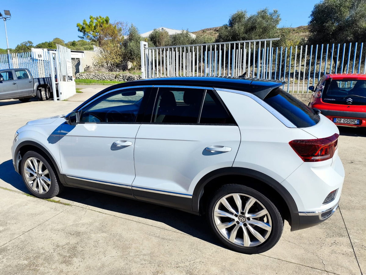 Volkswagen T-Roc 1.6 TDI SCR Advanced BlueMotion Technology (2)