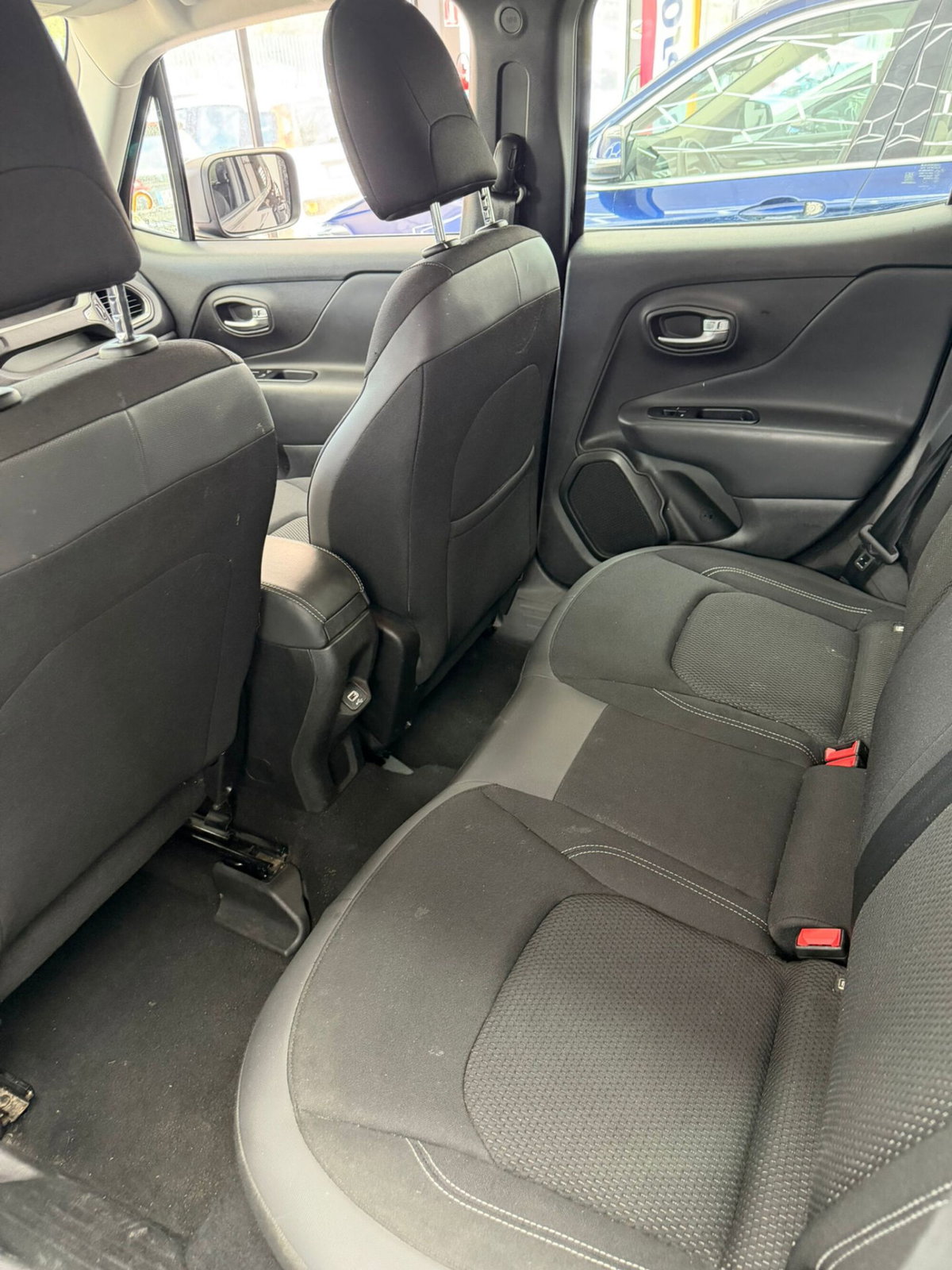 Jeep Renegade 1.6 Mjt 130 CV Limited (10)
