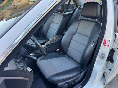 Mercedes-Benz Classe C 220 CDI BlueEFFICIENCY Avantgarde AMG (17)