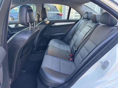 Mercedes-Benz Classe C 220 CDI BlueEFFICIENCY Avantgarde AMG (18)